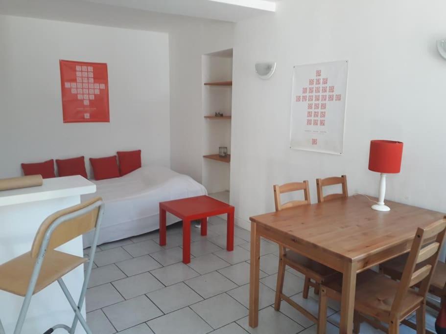 Studio Coeur De Ville Proche Gare Parking Tram Нант Екстериор снимка